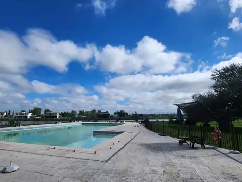 Terreno en Venta en Altamirano, USD 9.000