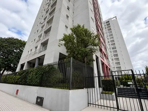 Departamento en Alquiler en Coghlan, $ 700.000