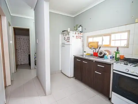 Casa 4 ambientes con 1 baño