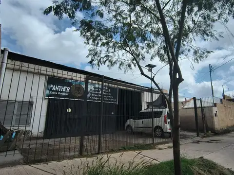 GALPON CON OFICINA Y CASA