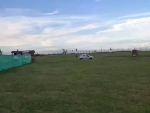 ADG. Super oportunidad.  Lote en área 8 San Sebastián