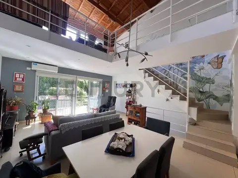 CASA TRIPLEX -TIGRE EN VENTA