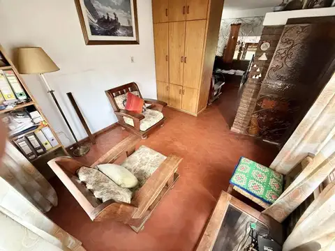 Importante chalet 5 ambientes en excelente ubicación.