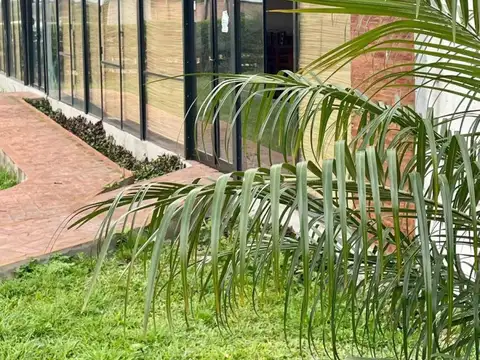 Hotel en Venta en Esquina, USD 615.000