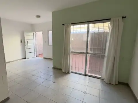 Depto Tipo Casa en Venta 14 años