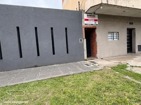 PH 3 ambientes con patio y terraza propia