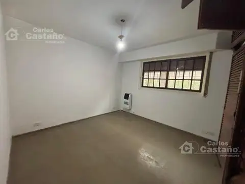 Departamento 5 ambientes con 2 baños