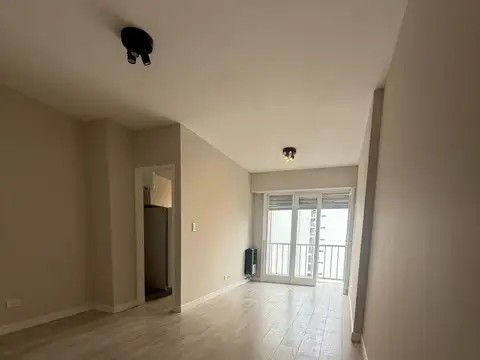 VENTA Departamento 1 ambiente reciclado con balcón en zona Paseo Aldrey, Mar del Plata