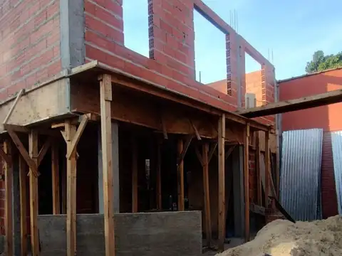 DUPLEX 4 AMBIENTES. ADELANTO Y CUOTAS 