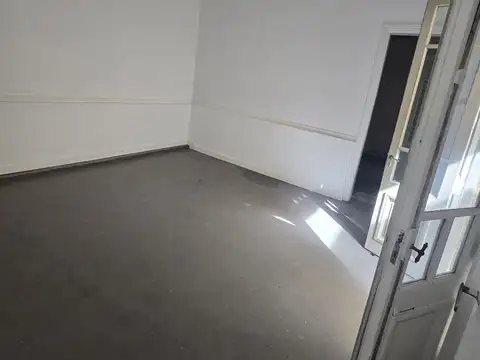 Depto Tipo Casa en Alquiler 40 años