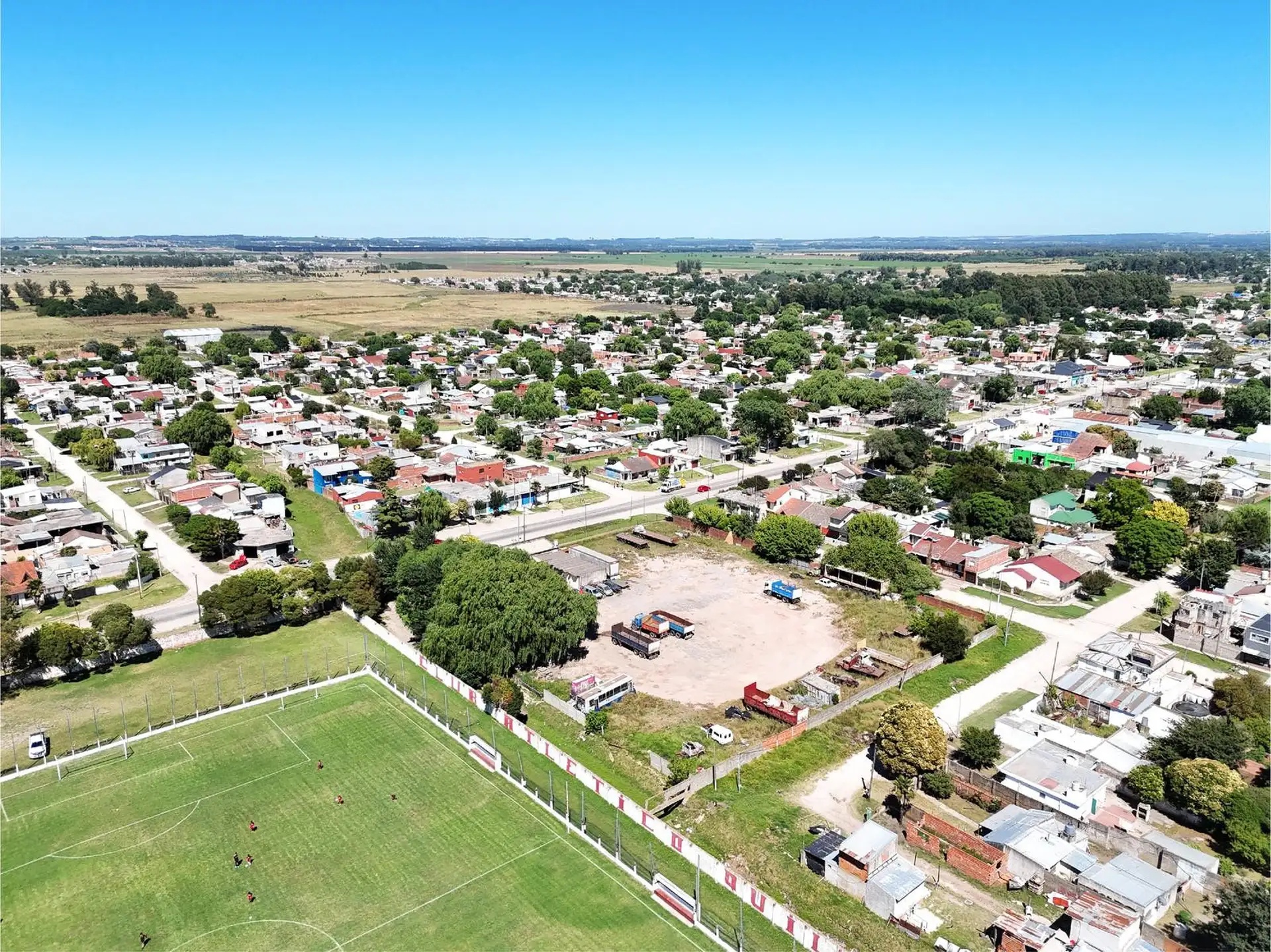 Manzana completa en el barrio Jorge Newbery