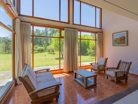 Casa 4 ambientes con 3 baños