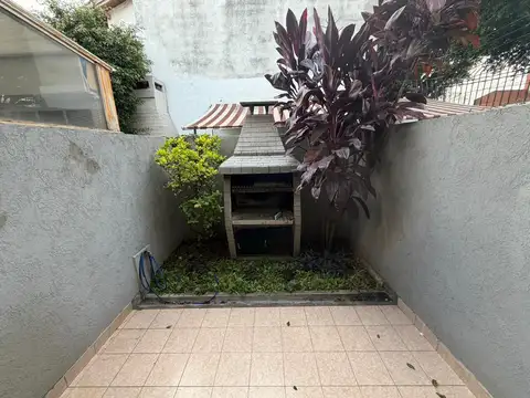 Depto Tipo Casa en Alquiler de 4 ambientes