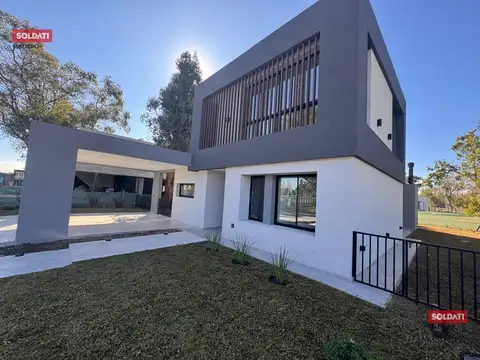 Casa en Venta en San Juan Chico, USD 465.000
