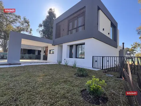 Casa Monoambiente con 3 baños