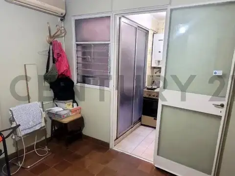 Oficina en Venta con 2 cocheras