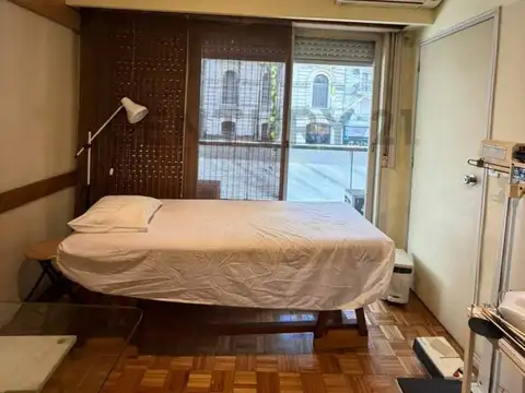 Avenida Santa Fe 3500, Piso 1