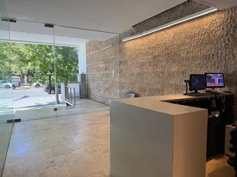 Oficina en alquiler en Núñez en impecable estado excelente zona.