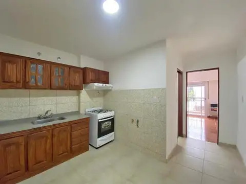 Sarandi 472 , Piso 2