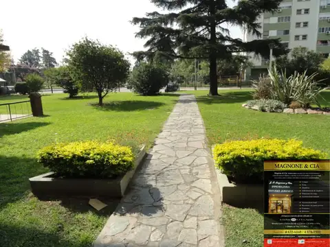 Departamento en venta c/ cochera en Villa Celina