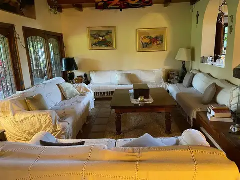 VENTA CASA B° PARQUE ALTA VISTA ING MASCHWITZ