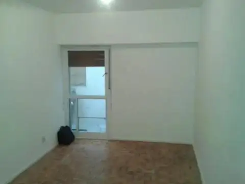 Marcelo T. De Alvear 1600, Piso 1