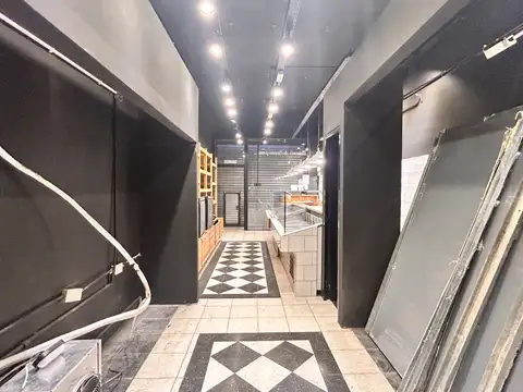 Alquiler Local Comercial 92 m² en Recoleta - Apto Rubros Varios.