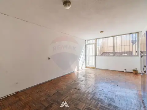 Venta Monoambiente Cordón Sur con patio