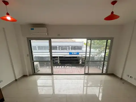 Avenida Directorio 2500, Piso 1