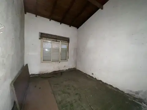 VENTA DE CASA A RECICLAR EN SANTA CLARA DEL MAR