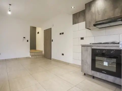 Depto Tipo Casa 3 ambientes con 2 baños