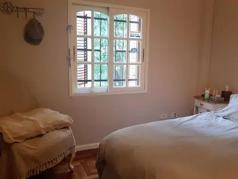 VENTA CASA 5 AMB DEPENDENCIA COCHERA PATIO TERRAZA