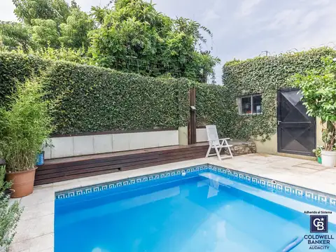 VENTA CASA 5 AMBIENTES BOULOGNE ZONA SANTA RITA CON PILETA