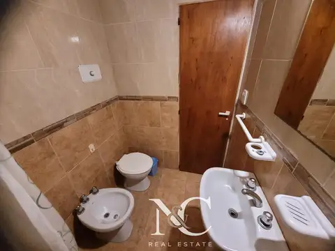 Depto Tipo Casa en Alquiler con 1 cocheras