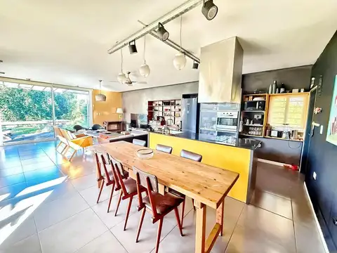 Casa 3 ambientes con 2 baños