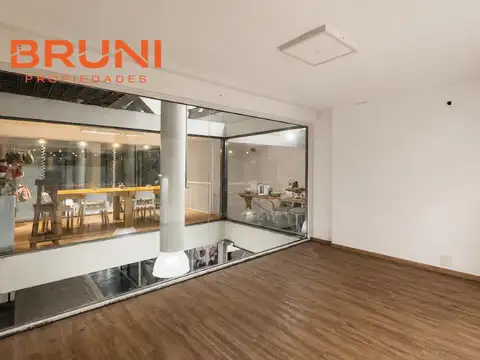 Local en Venta 40 años