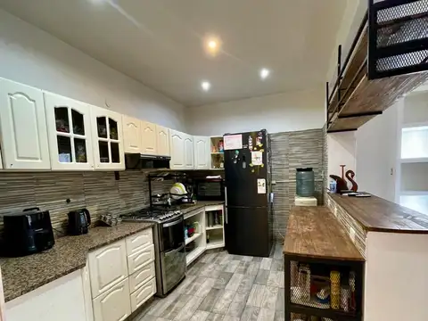Casa con Hermosa Terraza y Quincho
