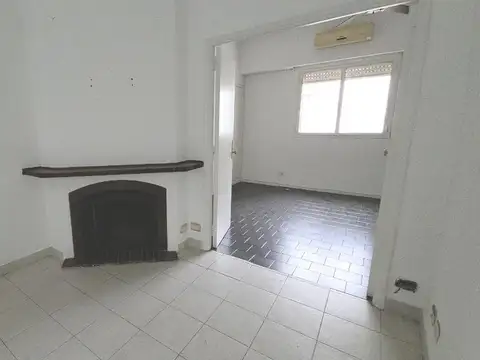 Depto Tipo Casa en Venta 70 años
