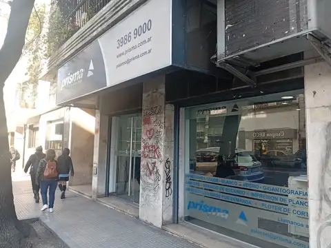 Local en Alquiler Via Púb.