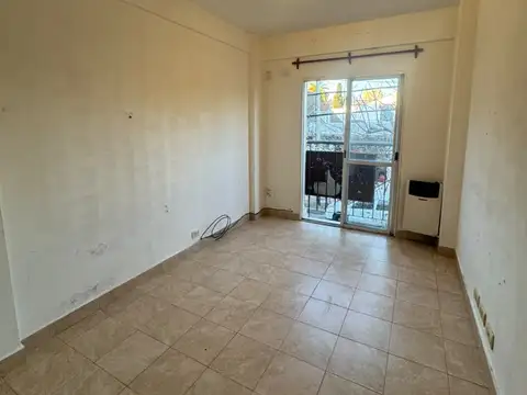 Laprida 100, Piso 1