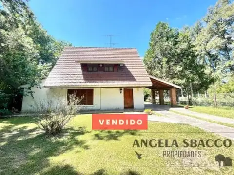 Excelente Casa  en Parque Exaltación. VENDIDO