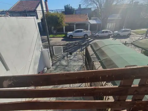 Depto Tipo Casa en Venta 50 años