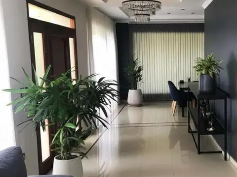 Casa en Venta en Los Puentes, USD 320.000