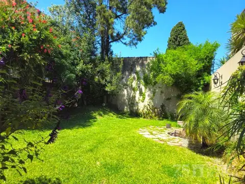 Casa de 3 ambientes con gran jardín Martínez