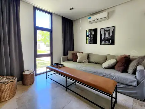 Casa en Venta al Oeste