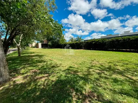 Terreno en Venta de 877,0 m2