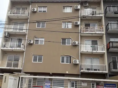 VENTA DEPARTAMENTO 2 AMBIENTES CON COCHERA 