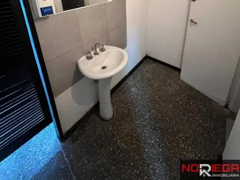 Local en Alquiler en Bella Vista, $ 800.000