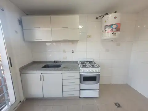 Departamento en Alquiler en Villa Bosch, $ 480.000
