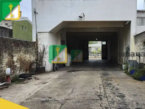 Galpon en Venta 42,50  mts Fondo